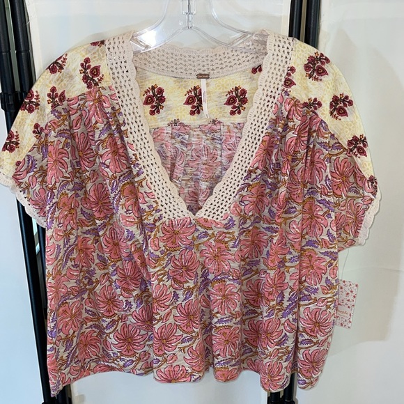 Free People Floral Cropped Top Size Medium NWT - Picture 9 of 16